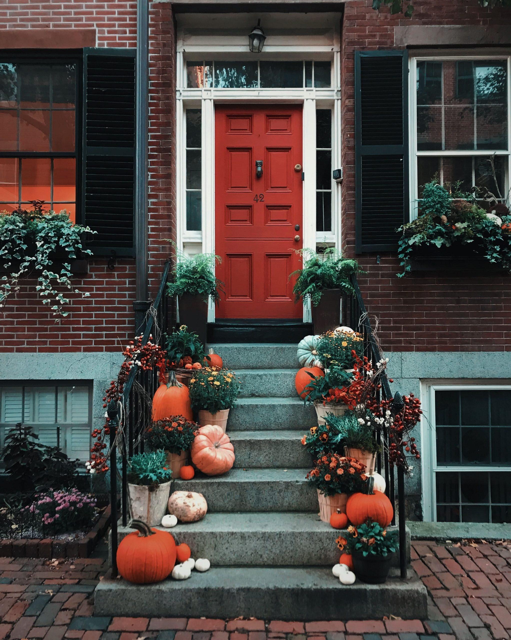 come decorare la porta ad halloween