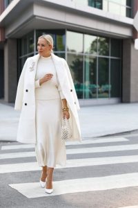 come indossare il bianco in inverno in un look total white